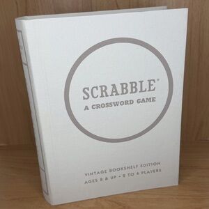 Scrabble Vintage Bookshelf Edition 2016